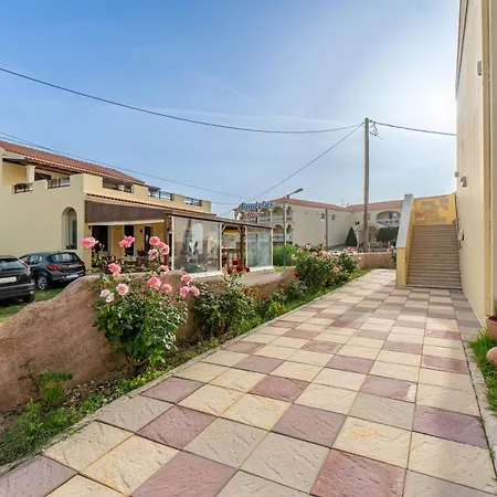 Kosmos St3 In Agios Stefanos 4*